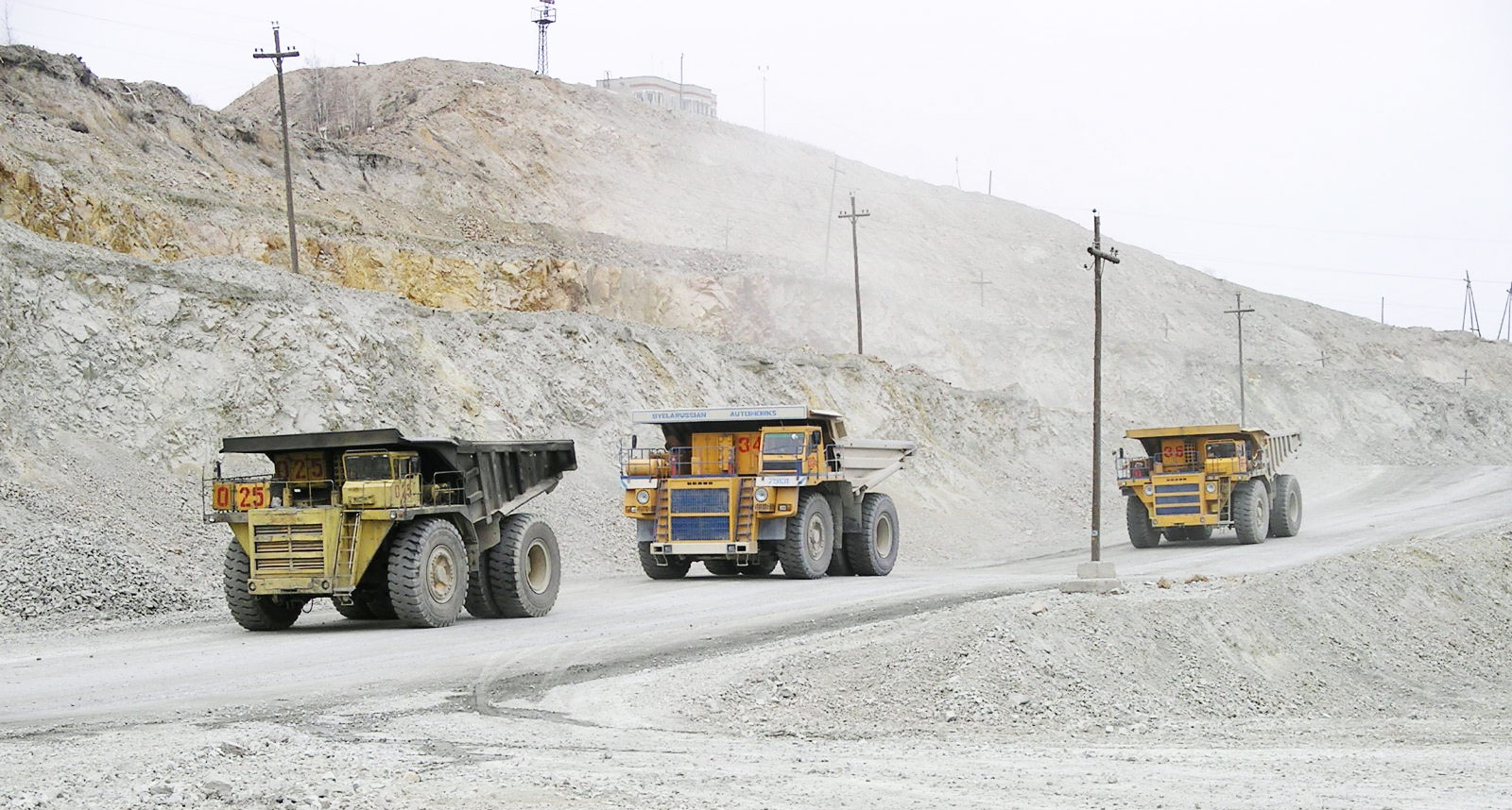 In the pit at Erdernet